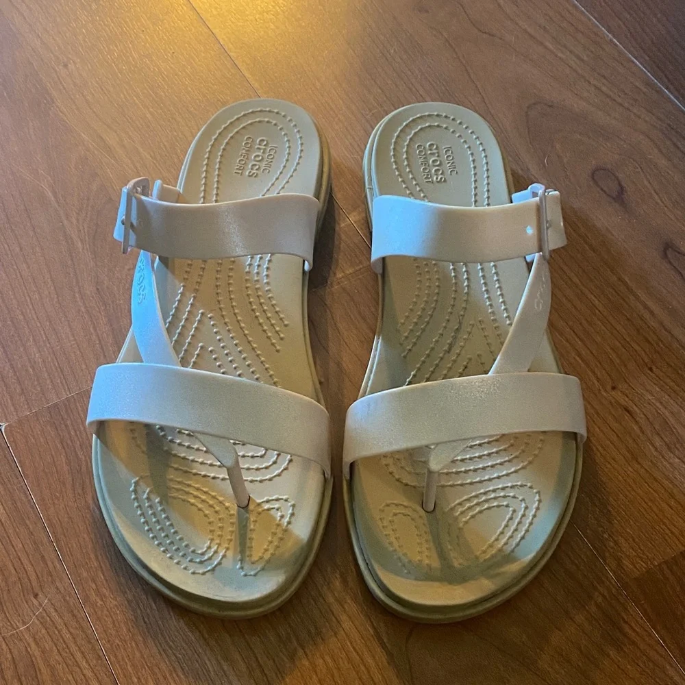 CROCS Light pink Strappy Sandals - Picture 1 of 3